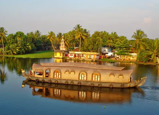 Viajes Rajastan con Kerala Backwater